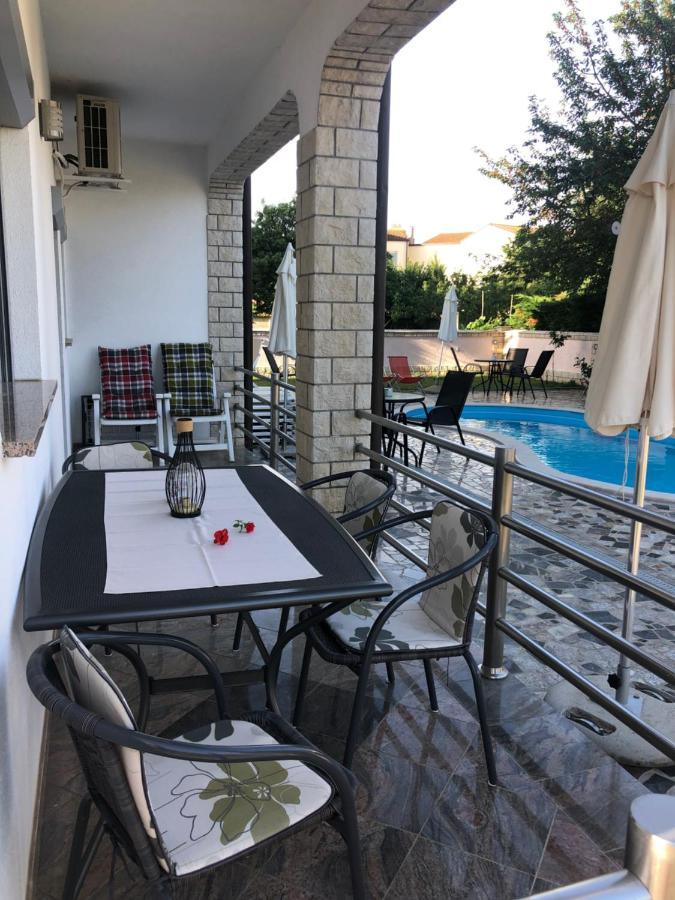Villa Baldi Tar-Vabriga エクステリア 写真