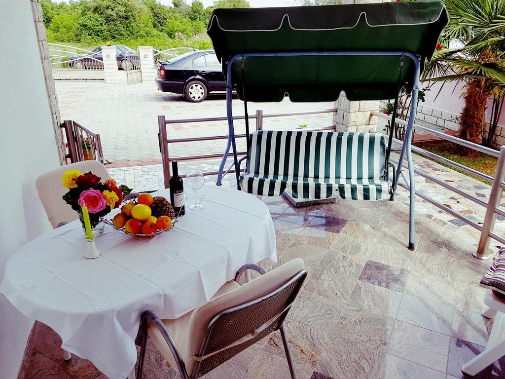 Villa Baldi Tar-Vabriga エクステリア 写真