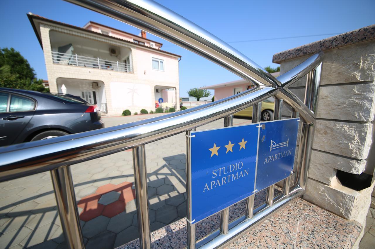 Villa Baldi Tar-Vabriga エクステリア 写真